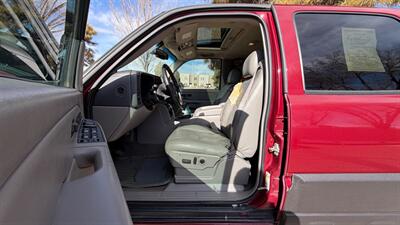 2006 Chevrolet Avalanche 2500 2500 LT 8.1L 4X4   - Photo 16 - Albuquerque, NM 87107
