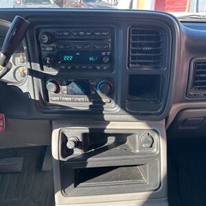 2006 Chevrolet Avalanche 2500 LS 2500   - Photo 22 - Albuquerque, NM 87107