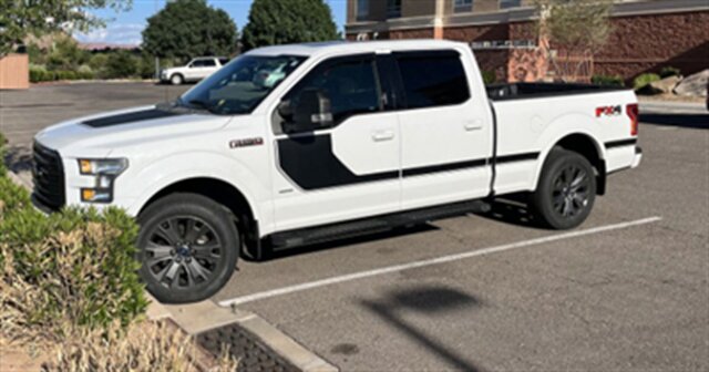 2016 Ford F-150 FX4 Crew Cab 4x4 - Photo 1 - Albuquerque, NM 87107