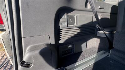 2023 Rivian R1S Adventure Quad   - Photo 24 - Albuquerque, NM 87107
