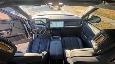 2023 Rivian R1S Adventure Quad   - Photo 15 - Albuquerque, NM 87107