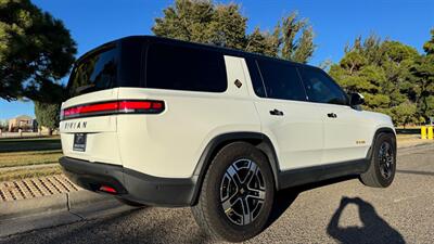 2023 Rivian R1S Adventure Quad   - Photo 8 - Albuquerque, NM 87107