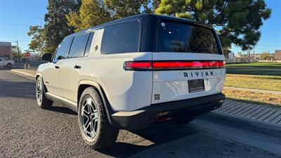 2023 Rivian R1S Adventure Quad   - Photo 12 - Albuquerque, NM 87107