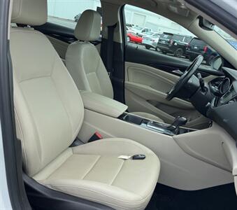 2018 Buick Regal Essence   - Photo 20 - Albuquerque, NM 87107