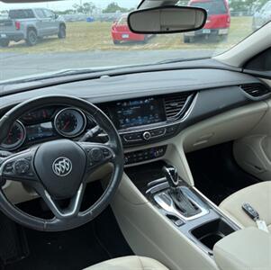 2018 Buick Regal Essence   - Photo 15 - Albuquerque, NM 87107
