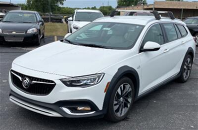 2018 Buick Regal Essence   - Photo 3 - Albuquerque, NM 87107