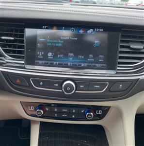 2018 Buick Regal Essence   - Photo 16 - Albuquerque, NM 87107