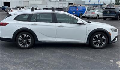2018 Buick Regal Essence   - Photo 9 - Albuquerque, NM 87107