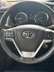 2015 Toyota Highlander Limited AWD   - Photo 16 - Albuquerque, NM 87107