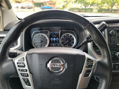 2019 Nissan Titan PRO-4X   - Photo 12 - Albuquerque, NM 87110
