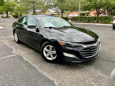 2023 Chevrolet Malibu LT   - Photo 2 - Albuquerque, NM 87110