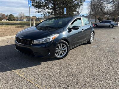 2017 Kia Forte5 LX   - Photo 1 - Albuquerque, NM 87110