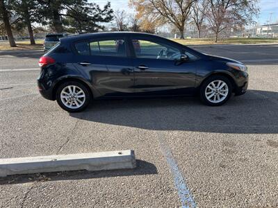 2017 Kia Forte5 LX   - Photo 5 - Albuquerque, NM 87110