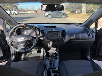 2017 Kia Forte5 LX   - Photo 11 - Albuquerque, NM 87110