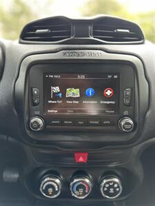 2017 Jeep Renegade Latitude   - Photo 14 - Albuquerque, NM 87110