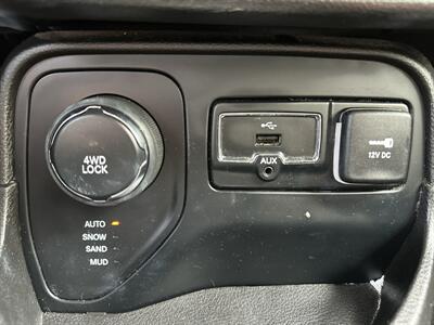 2017 Jeep Renegade Latitude   - Photo 18 - Albuquerque, NM 87110
