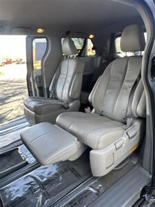 2013 Toyota Sienna XLE 7-Passenger   - Photo 19 - Albuquerque, NM 87110
