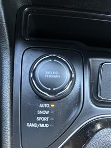 2019 Jeep Cherokee Altitude   - Photo 15 - Albuquerque, NM 87110