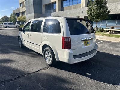 2010 Dodge Grand Caravan SXT   - Photo 5 - Albuquerque, NM 87110