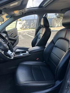 2023 Nissan Sentra SR   - Photo 9 - Albuquerque, NM 87110