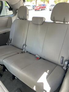 2017 Toyota Sienna XLE Premium 7-Passenger   - Photo 23 - Albuquerque, NM 87110
