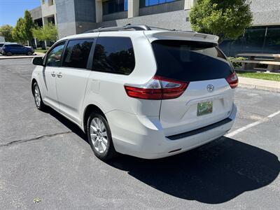 2017 Toyota Sienna XLE Premium 7-Passenger   - Photo 5 - Albuquerque, NM 87110