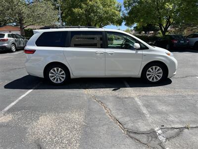 2017 Toyota Sienna XLE Premium 7-Passenger   - Photo 4 - Albuquerque, NM 87110