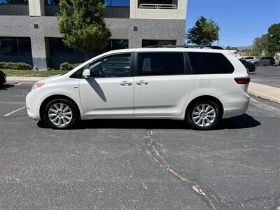 2017 Toyota Sienna XLE Premium 7-Passenger   - Photo 3 - Albuquerque, NM 87110