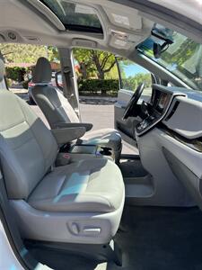 2017 Toyota Sienna XLE Premium 7-Passenger   - Photo 21 - Albuquerque, NM 87110