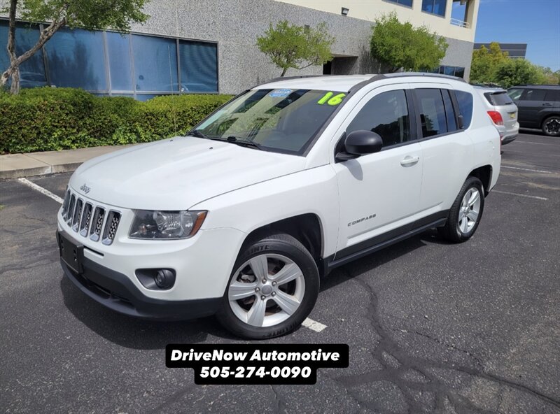 2016 Jeep Compass Sport's photo