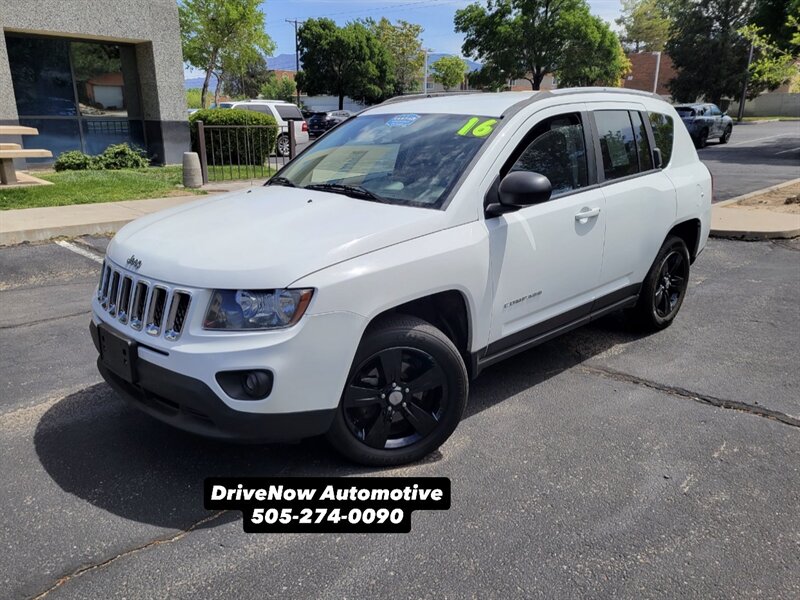 2016 Jeep Compass Sport's photo