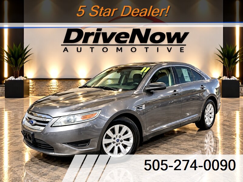 2011 Ford Taurus SE  
