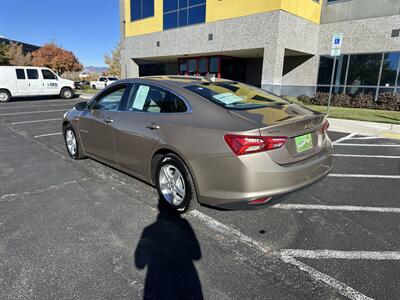 2022 Chevrolet Malibu LT   - Photo 5 - Albuquerque, NM 87110