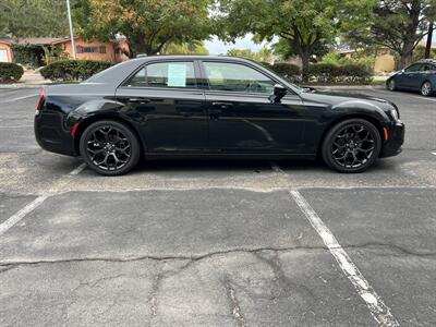 2019 Chrysler 300 S   - Photo 4 - Albuquerque, NM 87110