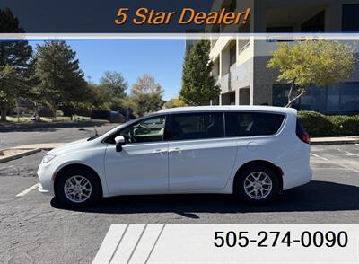 2023 Chrysler Pacifica Touring L   - Photo 3 - Albuquerque, NM 87110