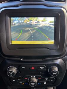 2018 Jeep Renegade Latitude   - Photo 14 - Albuquerque, NM 87110