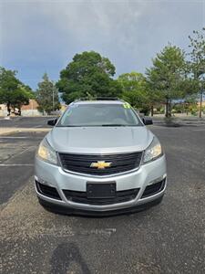 2017 Chevrolet Traverse LS   - Photo 8 - Albuquerque, NM 87110