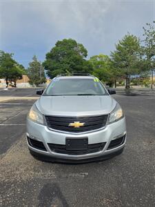2017 Chevrolet Traverse LS   - Photo 8 - Albuquerque, NM 87110