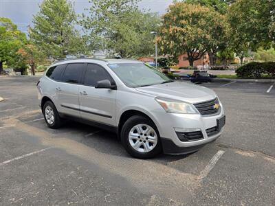 2017 Chevrolet Traverse LS   - Photo 3 - Albuquerque, NM 87110