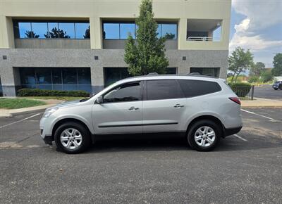 2017 Chevrolet Traverse LS   - Photo 4 - Albuquerque, NM 87110
