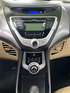 2011 Hyundai ELANTRA GLS   - Photo 12 - Albuquerque, NM 87110