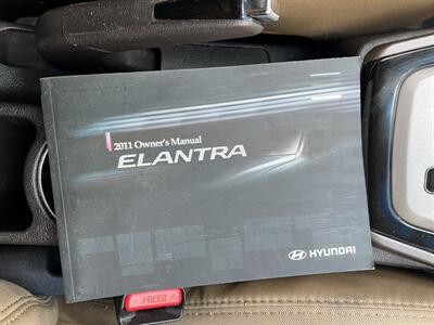 2011 Hyundai ELANTRA GLS   - Photo 13 - Albuquerque, NM 87110