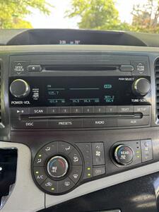 2011 Toyota Sienna LE 7-Passenger   - Photo 10 - Albuquerque, NM 87110