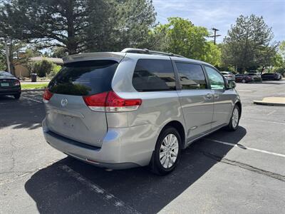 2011 Toyota Sienna LE 7-Passenger   - Photo 6 - Albuquerque, NM 87110