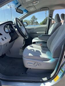 2011 Toyota Sienna LE 7-Passenger   - Photo 9 - Albuquerque, NM 87110