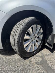 2011 Toyota Sienna LE 7-Passenger   - Photo 16 - Albuquerque, NM 87110