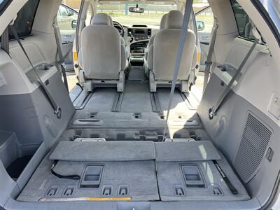 2011 Toyota Sienna LE 7-Passenger   - Photo 19 - Albuquerque, NM 87110