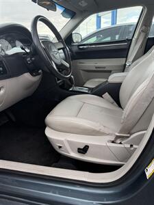 2006 Chrysler 300 Touring   - Photo 8 - Albuquerque, NM 87110