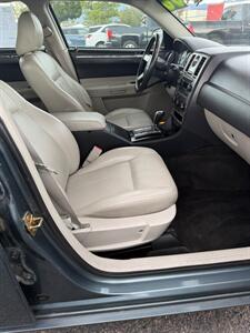 2006 Chrysler 300 Touring   - Photo 11 - Albuquerque, NM 87110