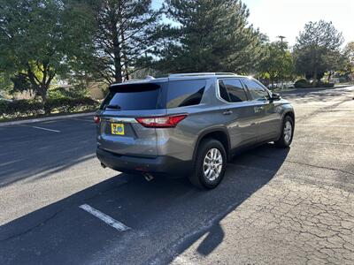 2018 Chevrolet Traverse LT Cloth   - Photo 4 - Albuquerque, NM 87110